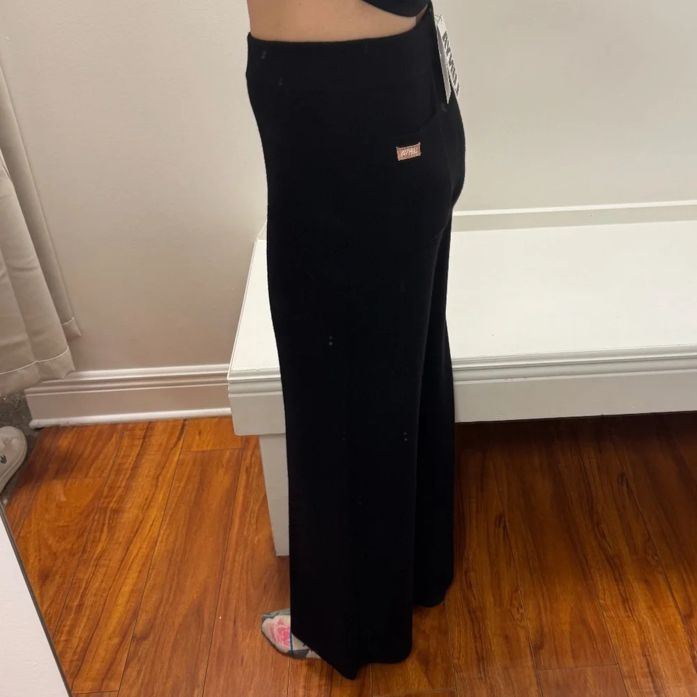 LUNYA BNWT Cashmere Straight Leg Pant in Black Size S